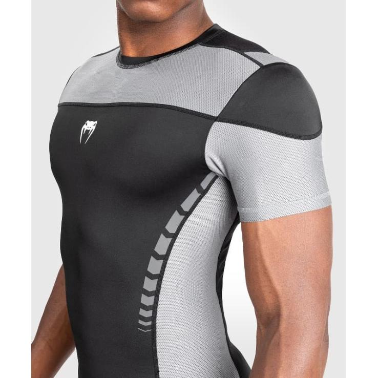 Rashguard manga corta Venum Tempest - negro gris